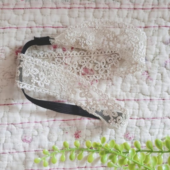 Vintage style Boho Lace Embroidered Lettuce Trim Stretchy Headband Piece - Picture 4 of 5